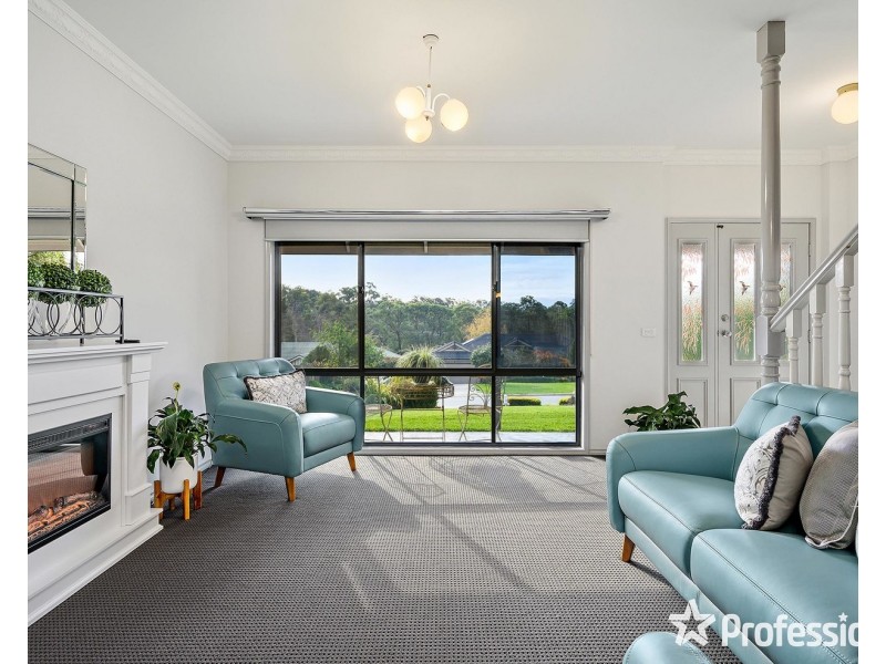 18 Stringybark Boulevard, Mount Evelyn VIC 3796