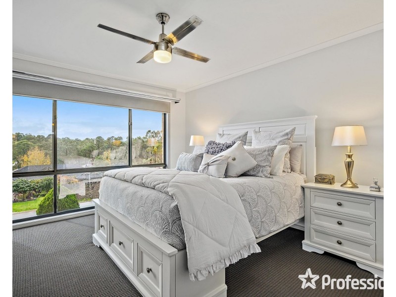 18 Stringybark Boulevard, Mount Evelyn VIC 3796