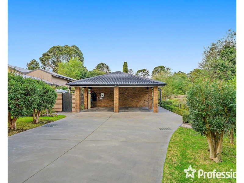 40 Rangeview Road, Mount Evelyn VIC 3796