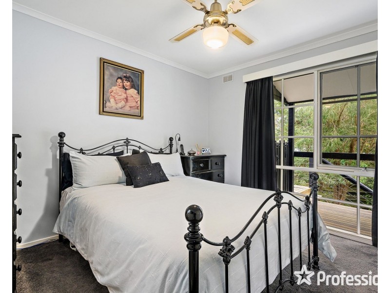 40 Rangeview Road, Mount Evelyn VIC 3796