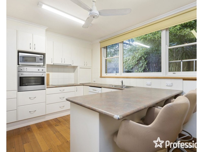 30 Panorama Avenue, Ringwood North VIC 3134