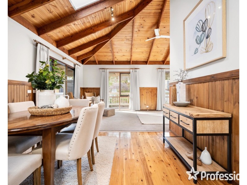 2A Fernhill Road, Mount Evelyn VIC 3796