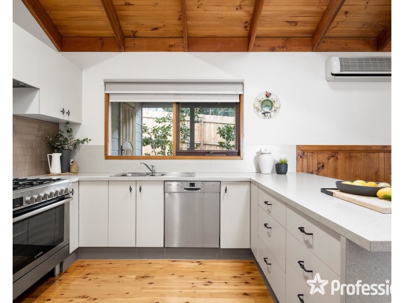 2A Fernhill Road, Mount Evelyn VIC 3796