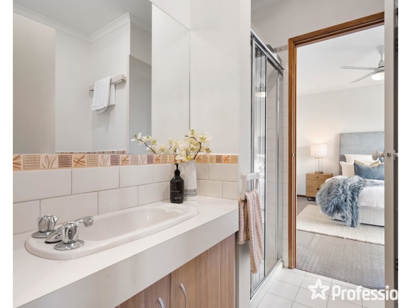 2A Fernhill Road, Mount Evelyn VIC 3796