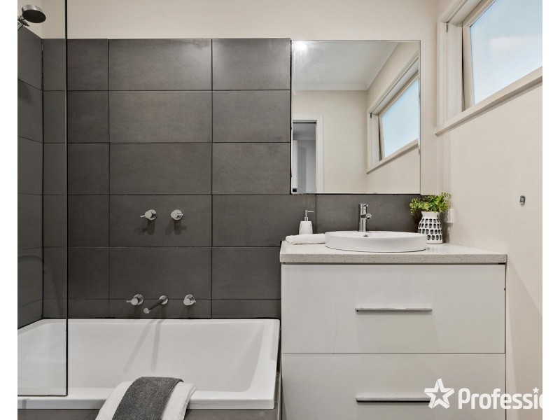 51 Littlejohn Avenue, Mount Evelyn VIC 3796