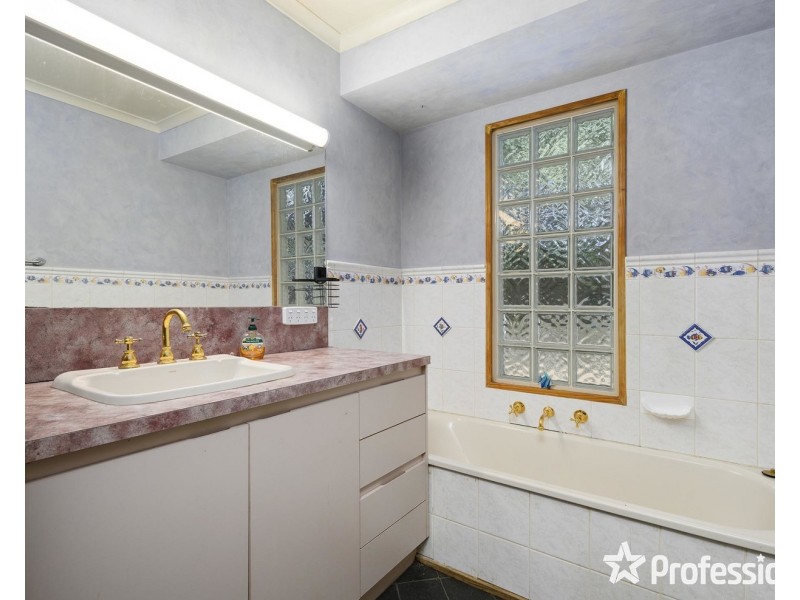 8 Ricketts Court, Kalorama VIC 3766