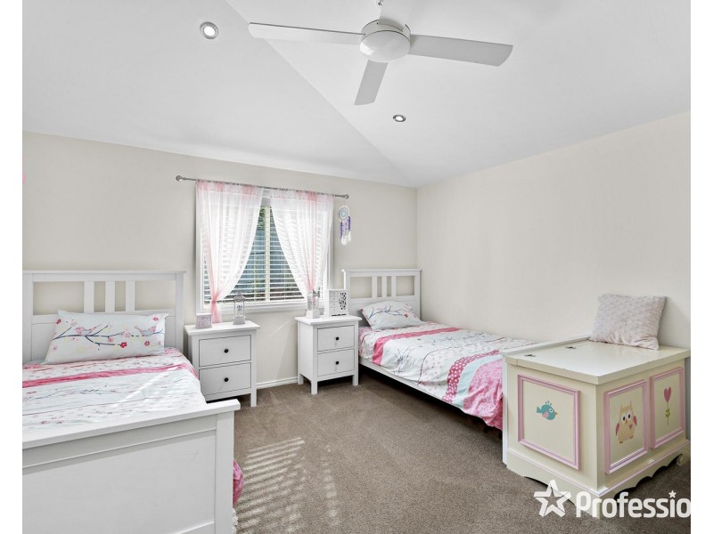 16 Gardner Parade, Mount Evelyn VIC 3796
