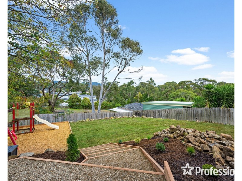 16 Gardner Parade, Mount Evelyn VIC 3796
