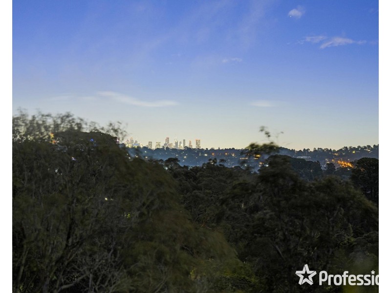 16 Gardner Parade, Mount Evelyn VIC 3796
