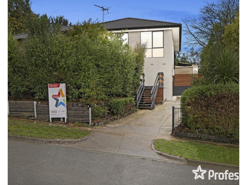 15 Amanda Court, Seville VIC 3139