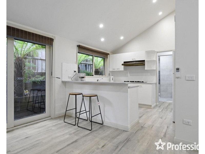 15 Amanda Court, Seville VIC 3139