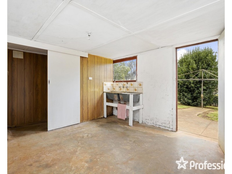 15 Wiseman Road, Monbulk VIC 3793
