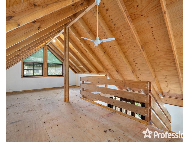 8 Grantully Street, Mount Evelyn VIC 3796