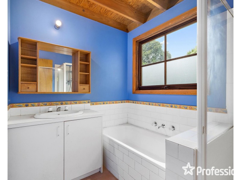 8 Grantully Street, Mount Evelyn VIC 3796