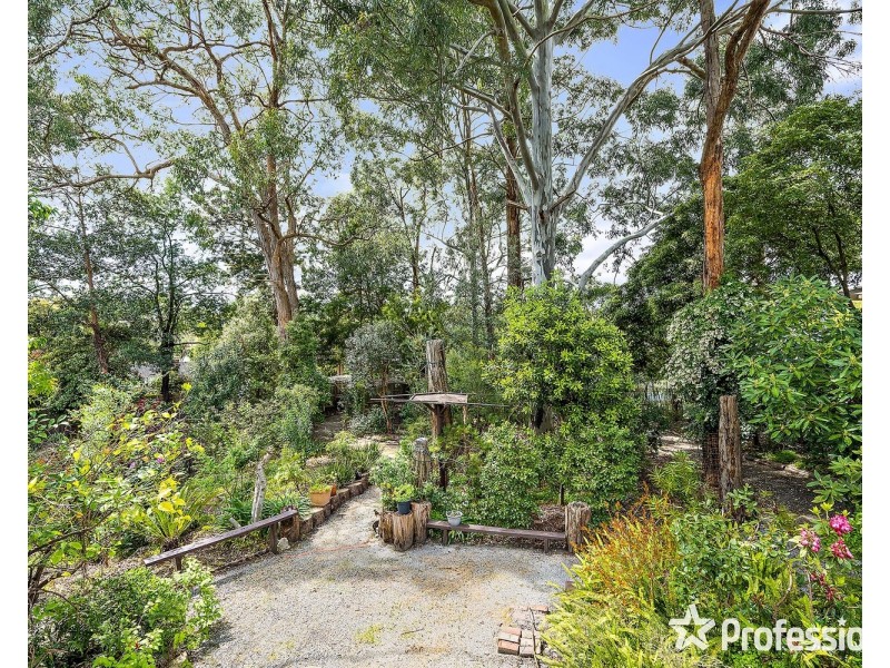 26 Heath Avenue, Mount Evelyn VIC 3796
