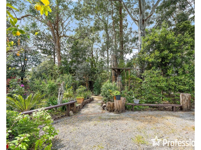 26 Heath Avenue, Mount Evelyn VIC 3796