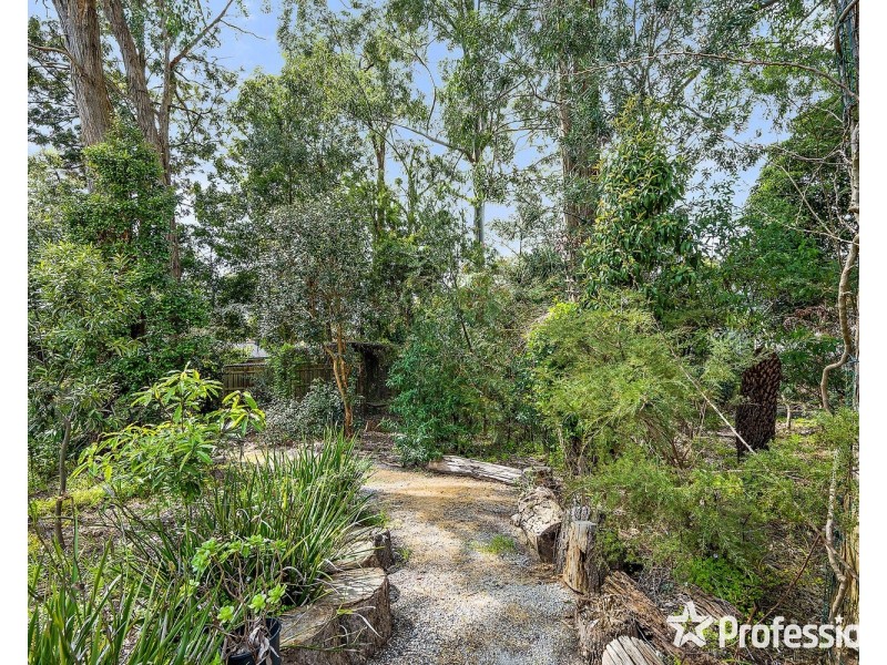 26 Heath Avenue, Mount Evelyn VIC 3796