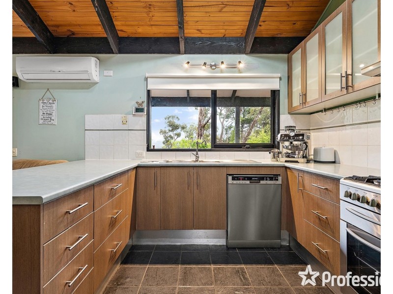 48 Falkingham Road, Mount Evelyn VIC 3796