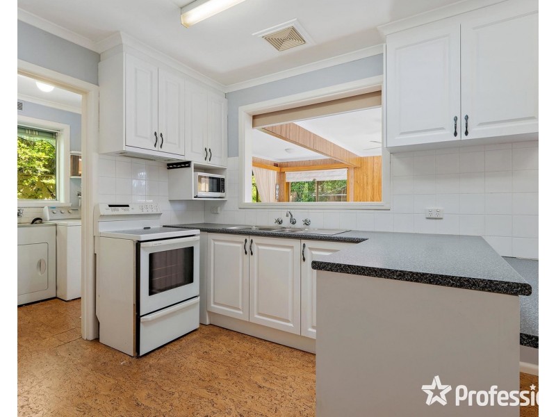 2 Samuel Street, Croydon VIC 3136