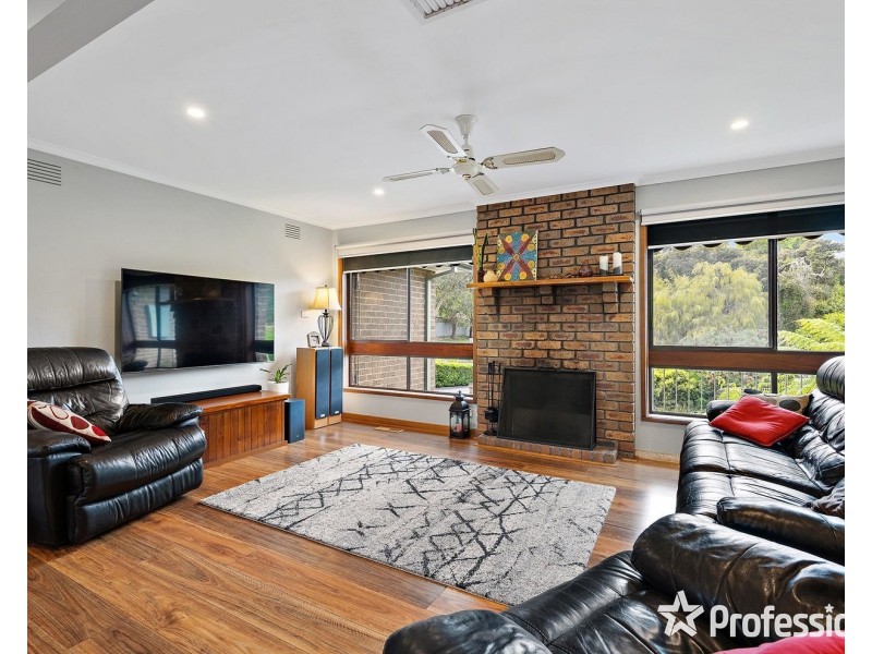 3 Kemp Avenue, Mount Evelyn VIC 3796