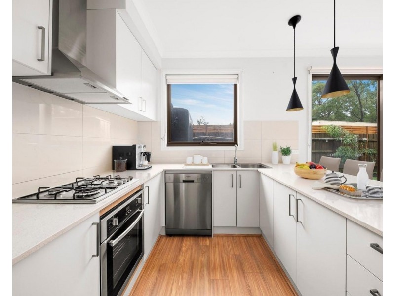 5 Wildflower Place, Kilsyth VIC 3137