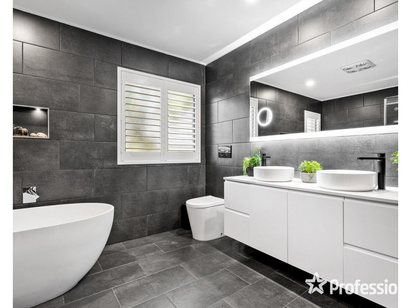 7 Tangermere Place, Lilydale VIC 3140