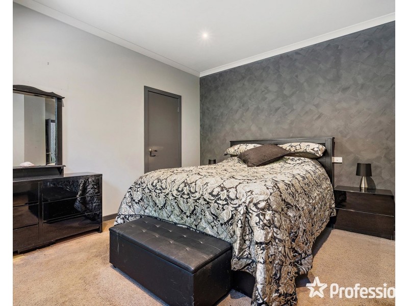 411 Warburton Highway, Wandin North VIC 3139