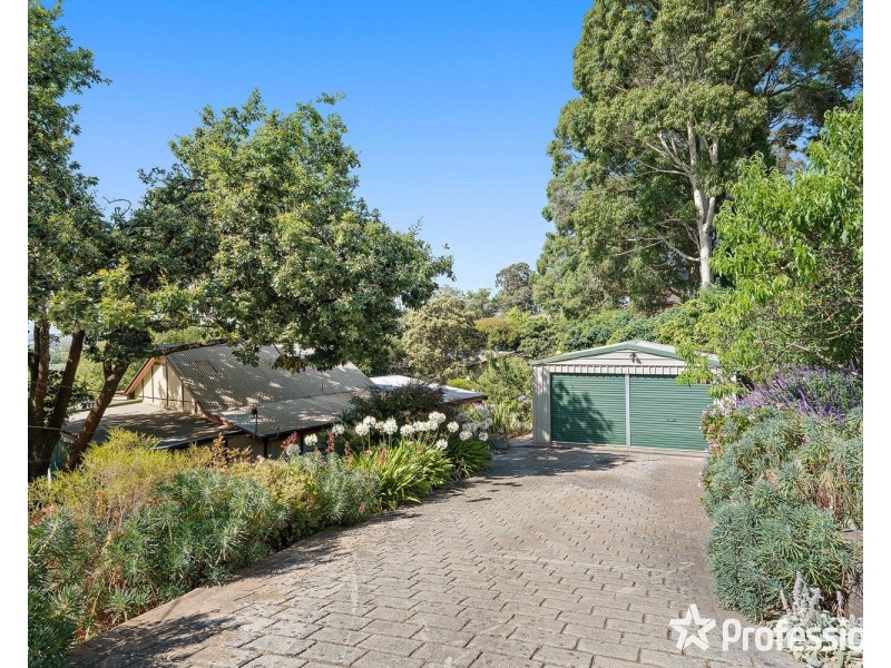 27 Alexandra Road, Lilydale VIC 3140