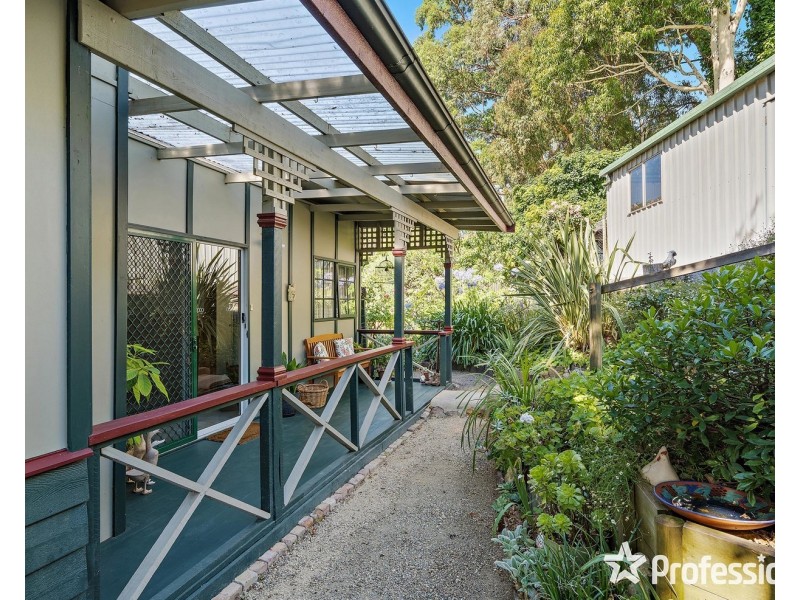 27 Alexandra Road, Lilydale VIC 3140