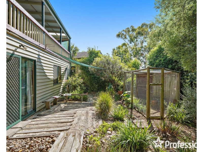 27 Alexandra Road, Lilydale VIC 3140