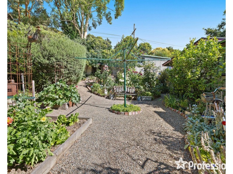 27 Alexandra Road, Lilydale VIC 3140