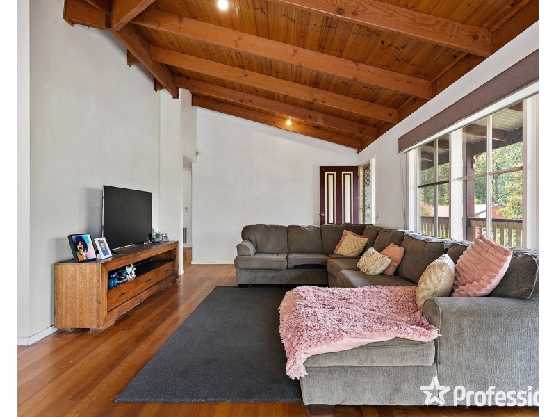 6 Corless Close, Mount Evelyn VIC 3796