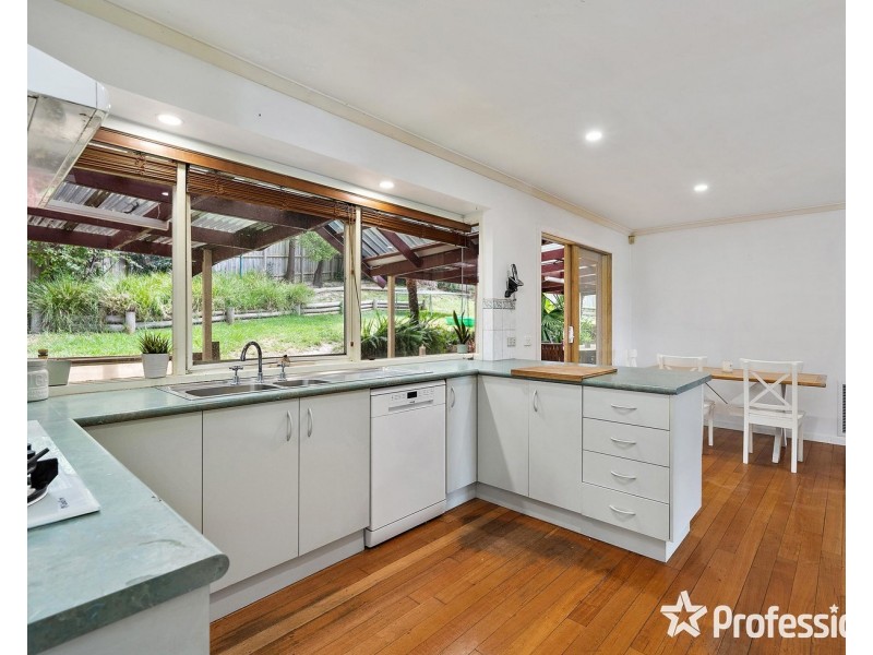 6 Corless Close, Mount Evelyn VIC 3796