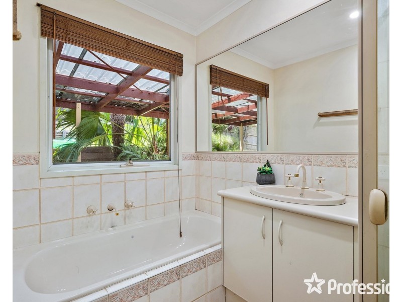 6 Corless Close, Mount Evelyn VIC 3796