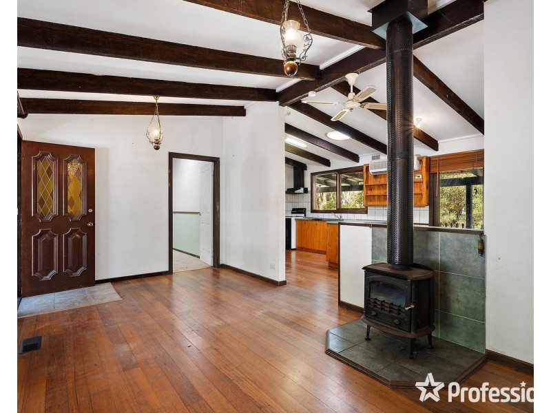 41 Railway Road, Mount Evelyn VIC 3796