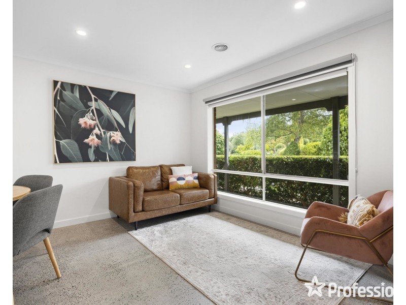 2 Michael Lane, Mount Evelyn VIC 3796