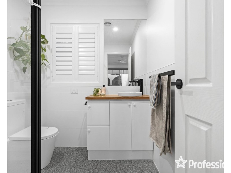 2 Michael Lane, Mount Evelyn VIC 3796