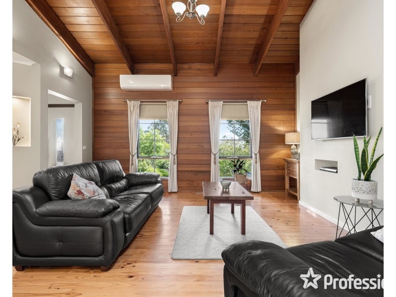 8 Adams Place, Mount Evelyn VIC 3796