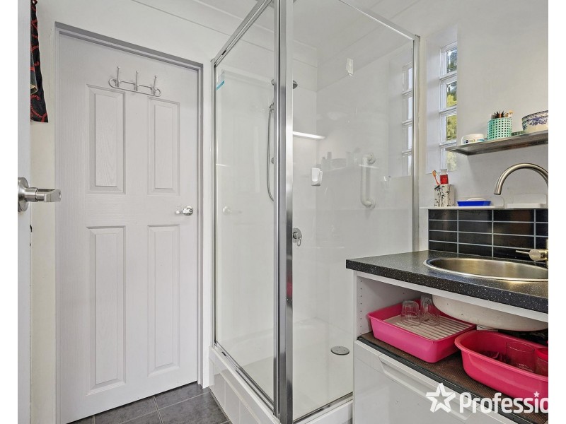 6 Priestley Crescent, Mount Evelyn VIC 3796