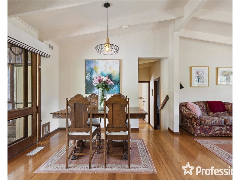 12 Kuyura Road, Mount Evelyn VIC 3796