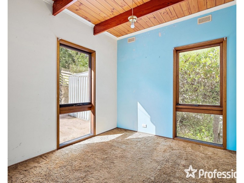 105 Commercial Road, Mount Evelyn VIC 3796