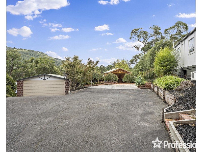 13-15 Sycamore Grove, Mount Evelyn VIC 3796