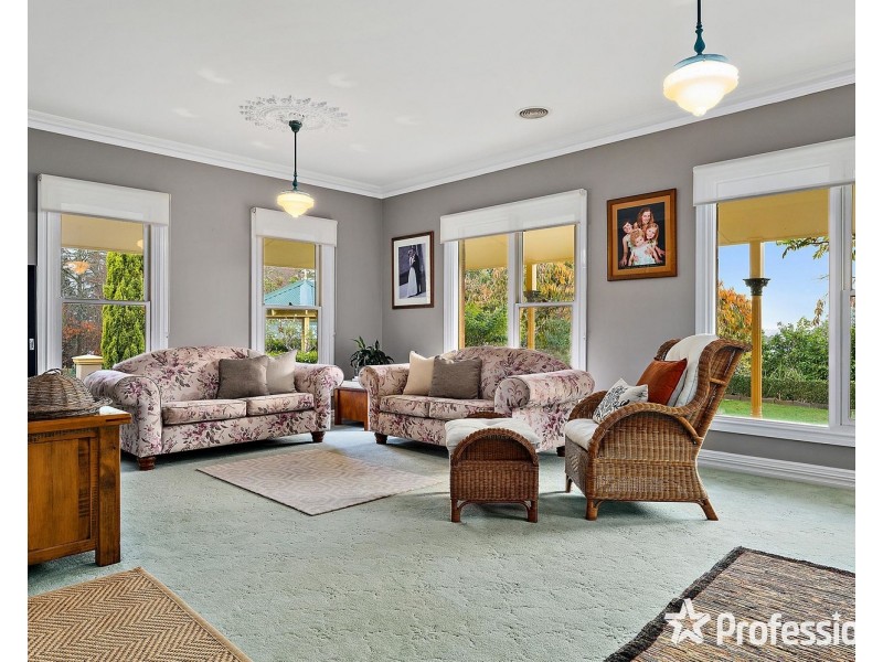 98a Monbulk-Seville Road, Silvan VIC 3795
