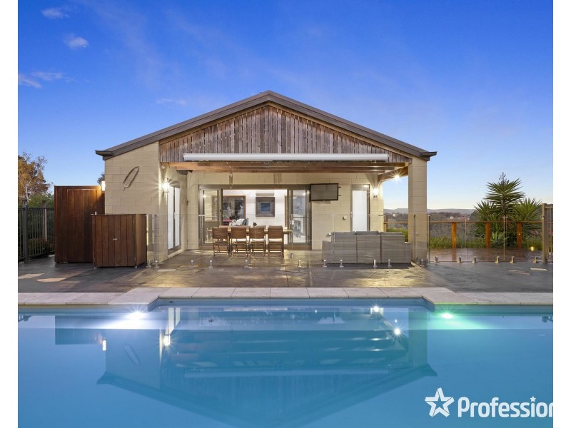 98a Monbulk-Seville Road, Silvan VIC 3795