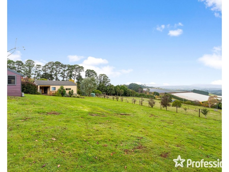 98a Monbulk-Seville Road, Silvan VIC 3795