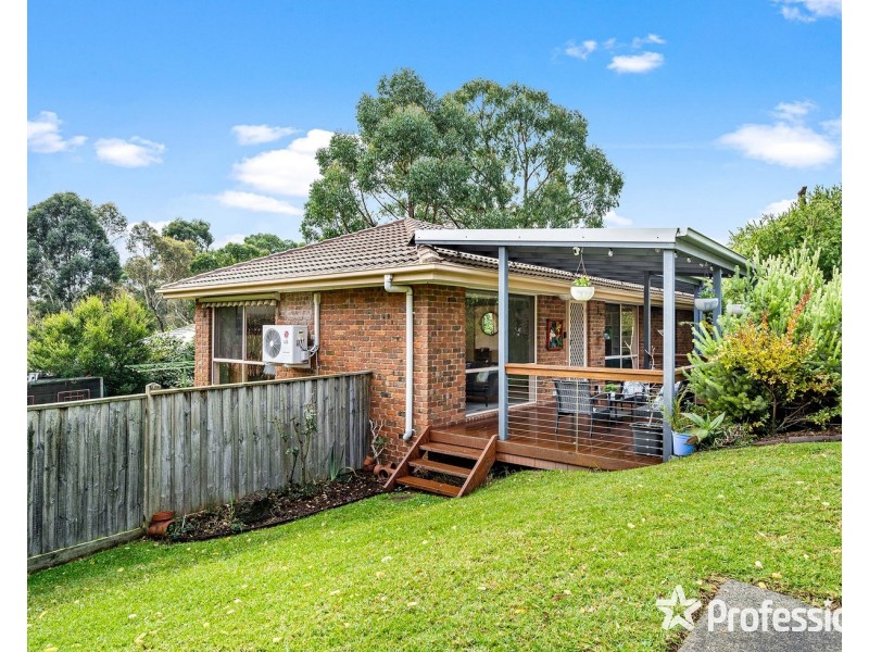 8 Seth Place, Mount Evelyn VIC 3796