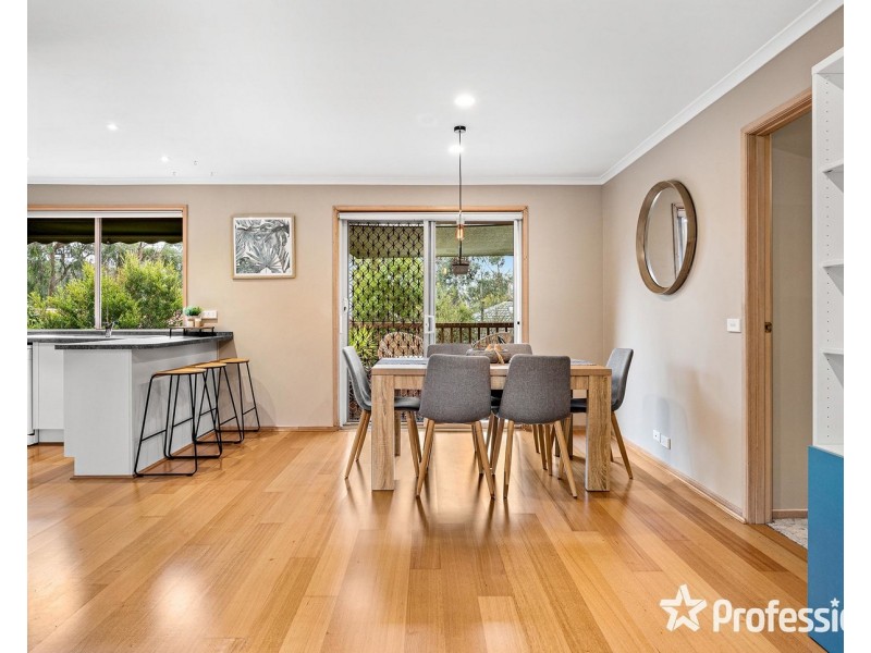 8 Seth Place, Mount Evelyn VIC 3796