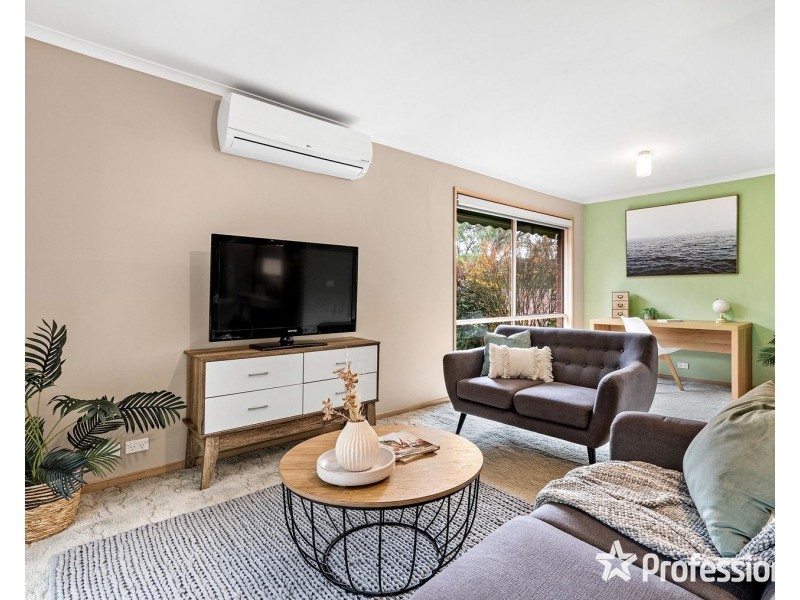 8 Seth Place, Mount Evelyn VIC 3796