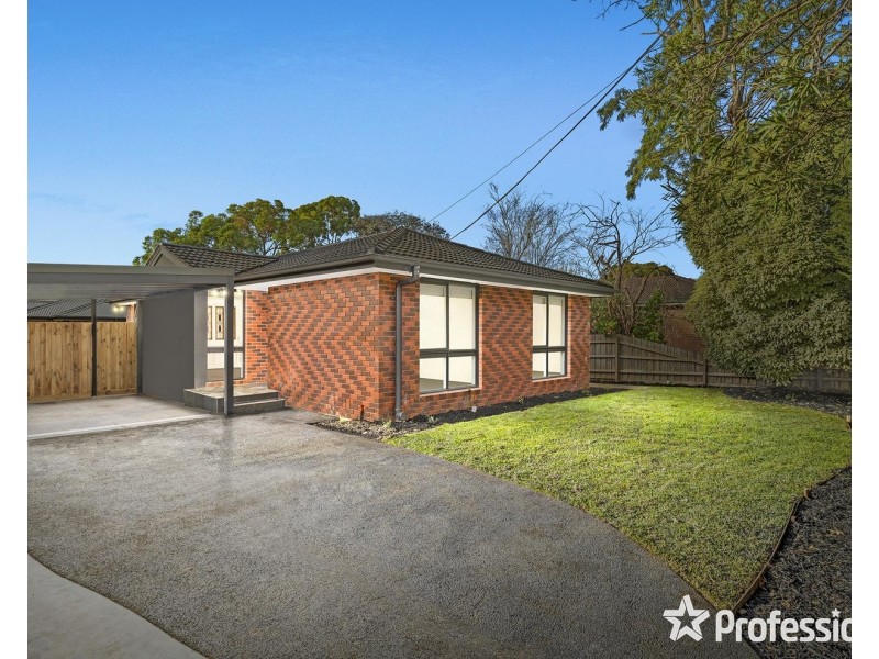 7 Black Springs Road, Chirnside Park VIC 3116