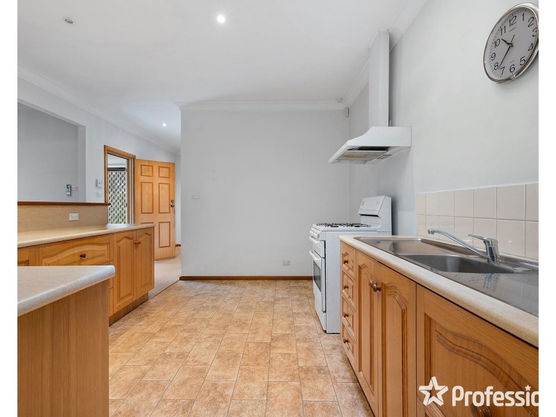 22 Stirling Road, Croydon VIC 3136